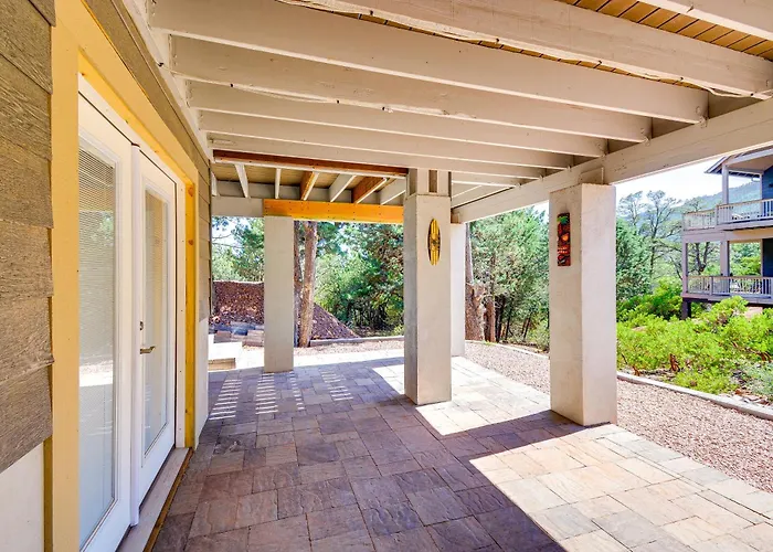 Holiday home Hot Tub + Deck: Mtn-view Getaway! *